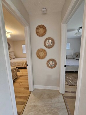 3 bedrooms, iron/ironing board, WiFi, bed sheets