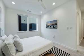 3 chambres, accès à Internet, literie fournie