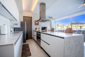 Microwave, oven, stovetop, dishwasher