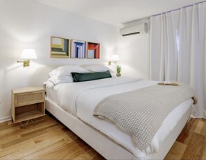 3 bedrooms, iron/ironing board, travel cot, free WiFi