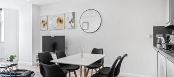 Harmony Heights - 2BR Central Stay in the heart of Leicester city centre