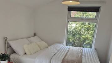 Casa, 4 habitaciones, vista a la ciudad | 4 habitaciones