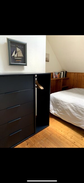 2 bedrooms, WiFi, bed sheets - Cosy house with fireplace (Sainte-Hélène)