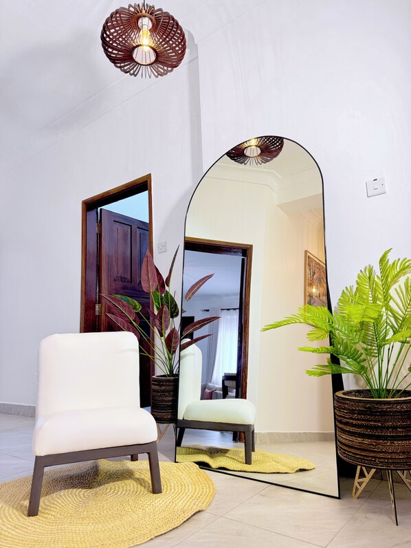 Perhehuoneisto, parveke, kaupunkinäköala | Oleskelualue