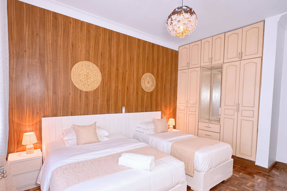 Familienapartment, Balkon, Stadtblick | Kostenloses WLAN