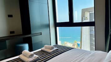 1 bedroom, in-room safe, iron/ironing board, free WiFi