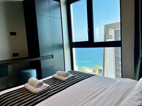 1 bedroom, in-room safe, iron/ironing board, free WiFi