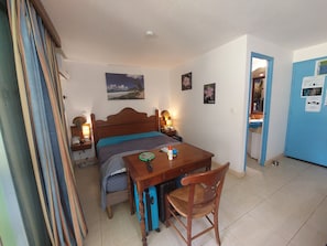 1 bedroom, WiFi, bed sheets