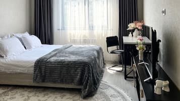 Setrika/meja setrika dan Wi-Fi gratis