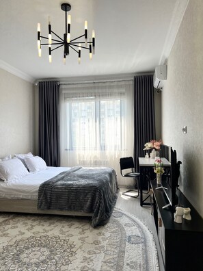 Iron/ironing board, free WiFi