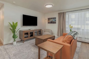 TV, offices - Downtown 1 Bedroom Flat W/ Views (Anchorage)