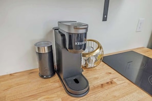 Kaffee und/oder Kaffeemaschine