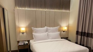 Unclassified image, 2 of 7, button - Mina Hotel  (Riyadh)