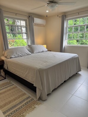 3 bedrooms, in-room safe, desk, iron/ironing board