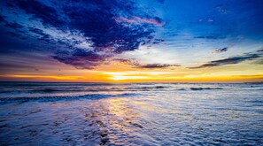 Liegestühle, Strandtücher