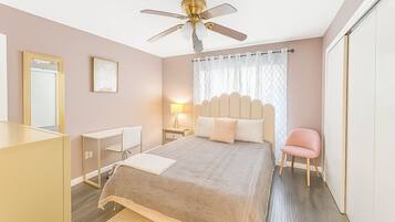 3 habitaciones, escritorio, wifi y ropa de cama