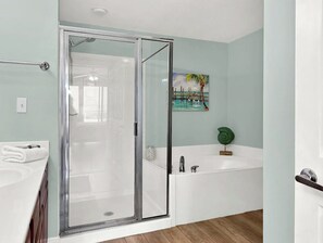 Shower, hair dryer, towels - 🦩Sunset Chaser at Ariel Dunes🦩 (Destin)