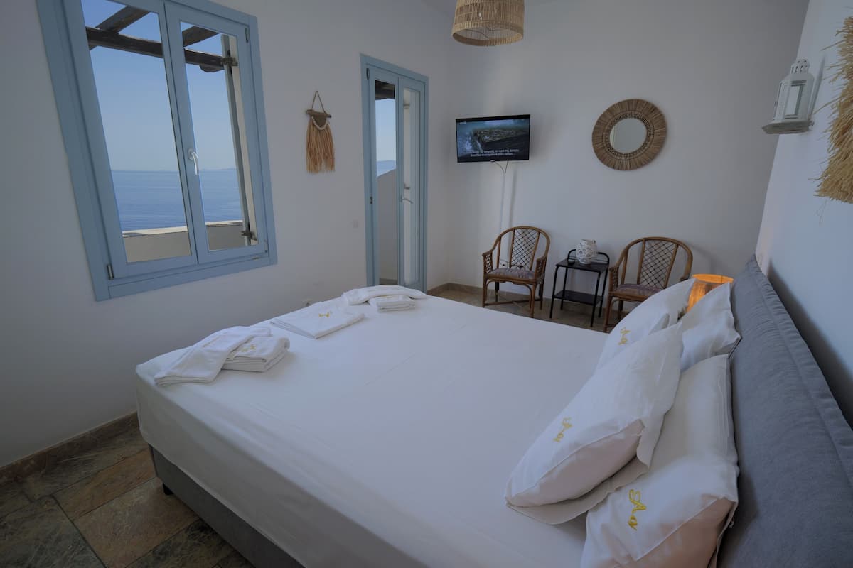 Quarto casal luxo, 1 cama King, vista para a baía | Wi-Fi de cortesia