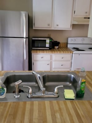 Microwave, oven, stovetop, dishwasher