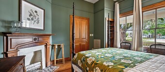 Charming 3-bedroom cottage steps away from shopping, dining.