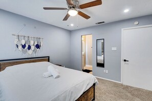 2 Schlafzimmer, Bügeleisen/Bügelbrett, WLAN, Bettwäsche