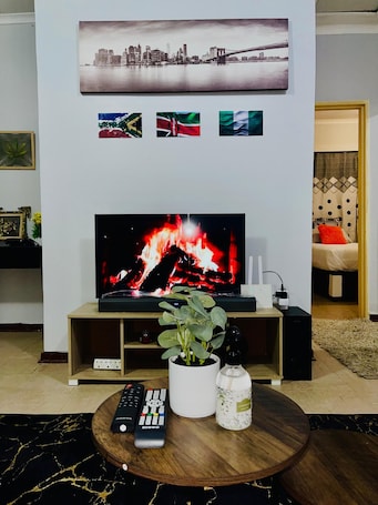 Interior. 2-bedroom Family/Modern Apartment with City Views Pleasant apartment in Mbabane