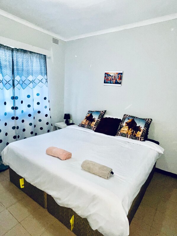 2 Schlafzimmer, Bügeleisen/Bügelbrett, WLAN, Bettwäsche