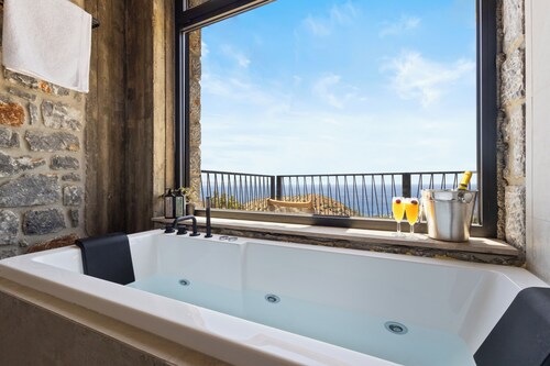 Petres Luxury Villas