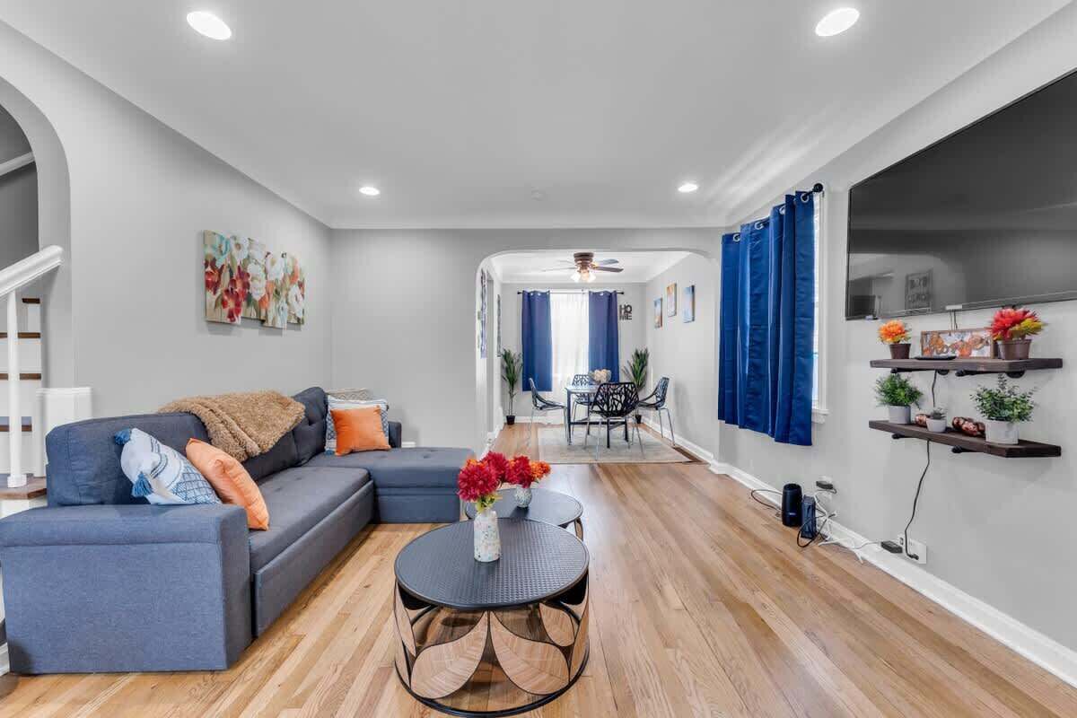 テレビ、書斎 / ワークスペース