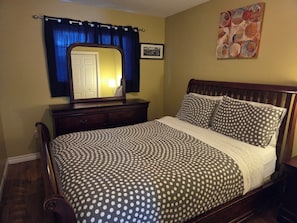 1 bedroom, iron/ironing board, WiFi, bed sheets