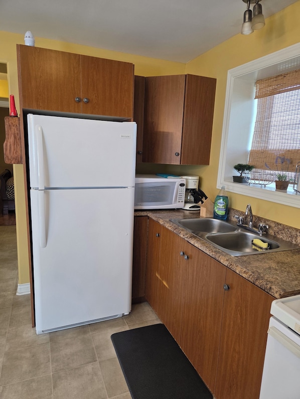 Microwave, oven, stovetop