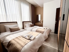Soundproofing, iron/ironing board, free WiFi