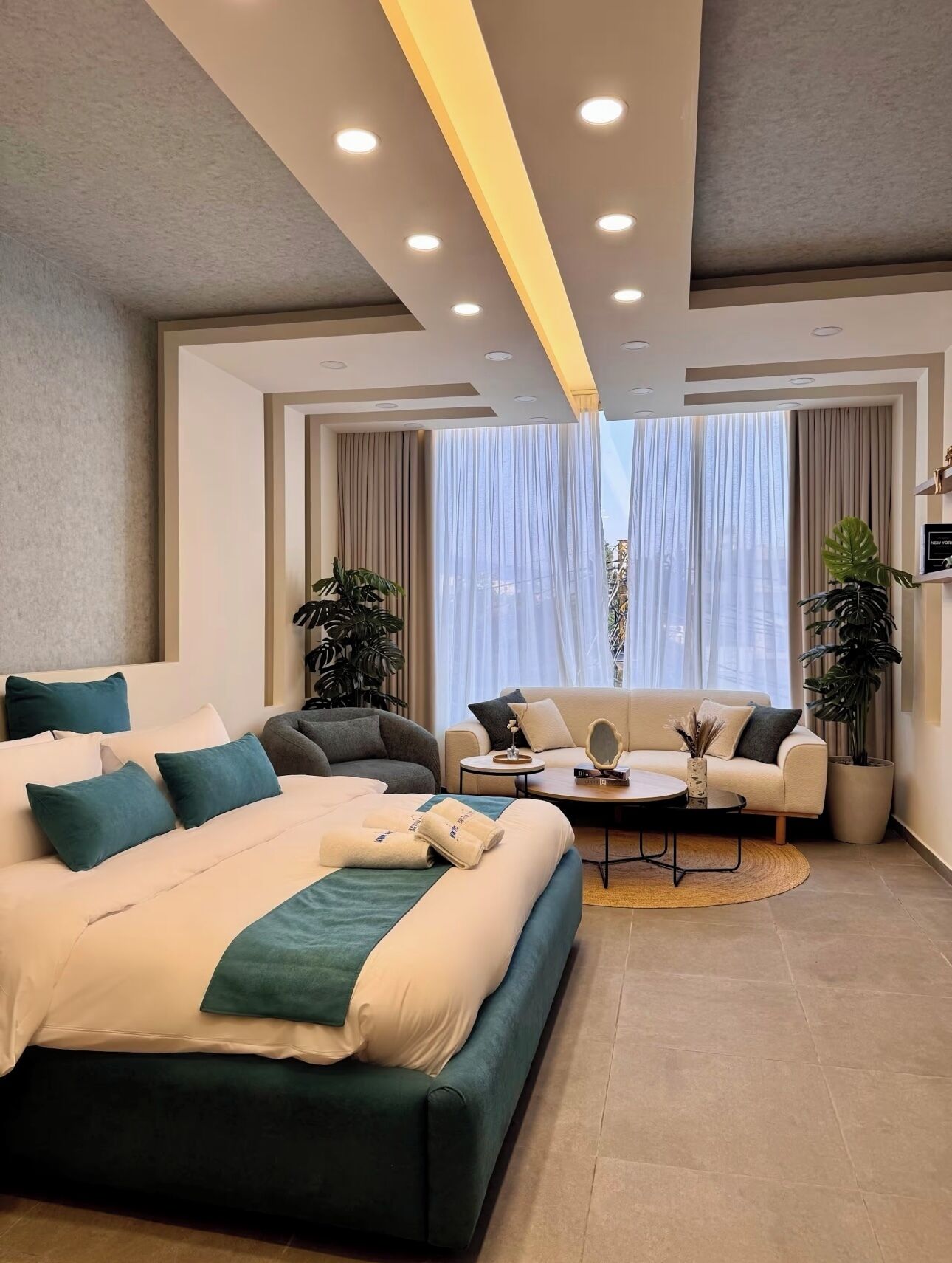 Soundproofing, iron/ironing board, free WiFi, bed sheets