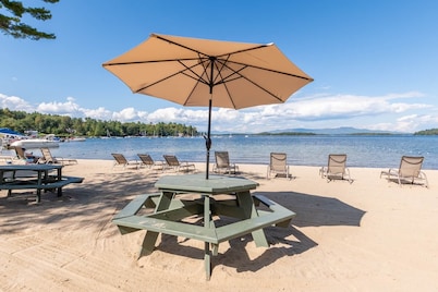 Lakefront Condo-Foliage and VIEWS