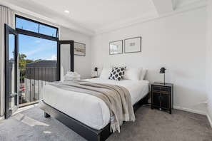 1 bedroom, iron/ironing board, Internet, bed sheets