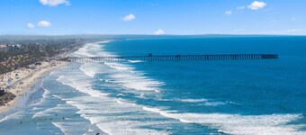 Gorgeous Condo | Marina Views | Steps from Harbor Beach 208B