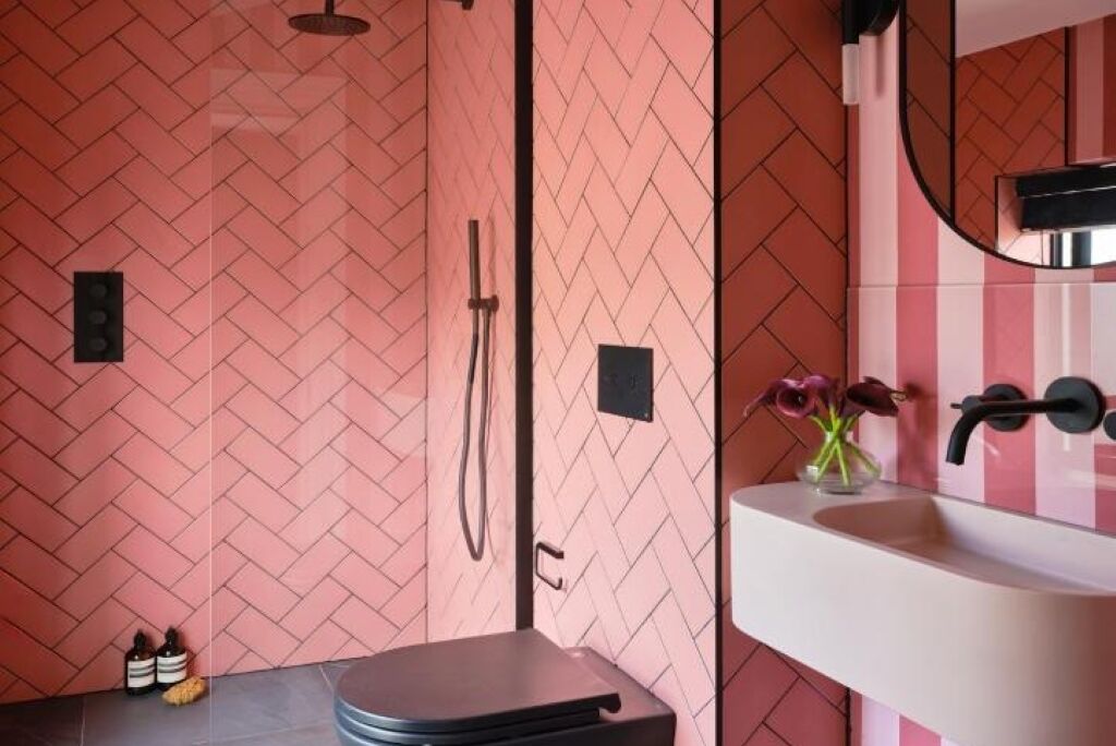 Shower, hair dryer, towels, toilet paper