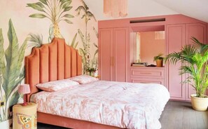 1 bedroom, internet, bed sheets