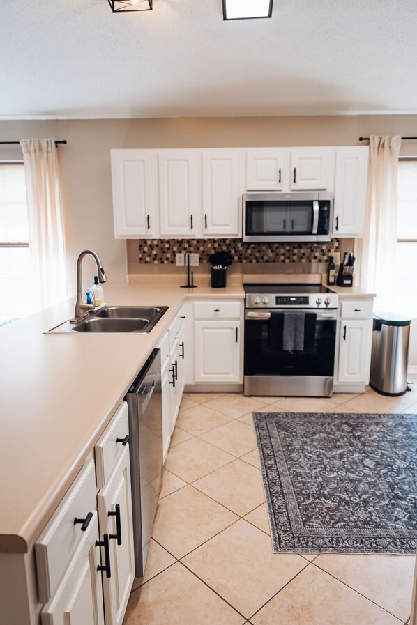Microwave, oven, stovetop, dishwasher