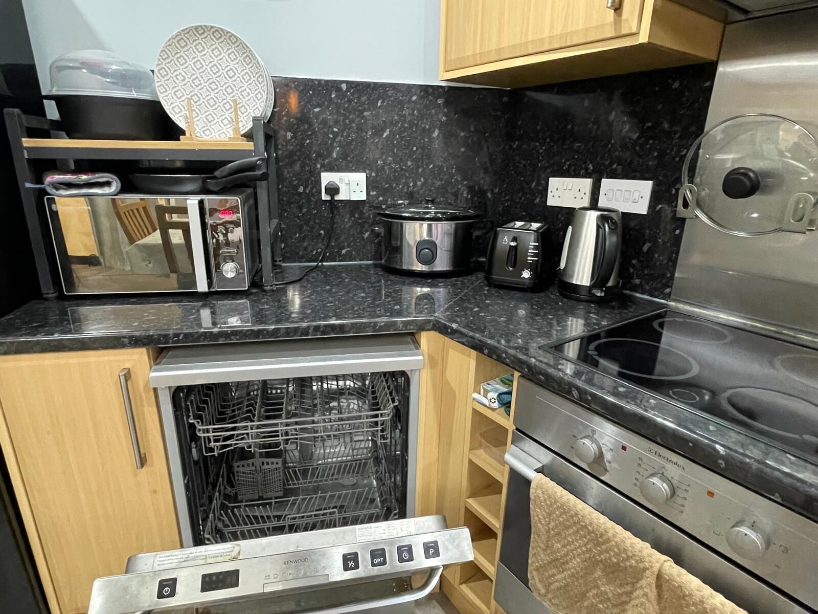 Microwave, oven, dishwasher