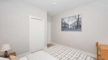 1 bedroom, travel crib, WiFi, bed sheets