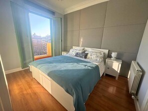 2 bedrooms, iron/ironing board, WiFi, wheelchair access