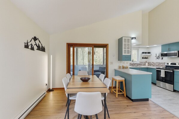 Comfort Suite | Dining room