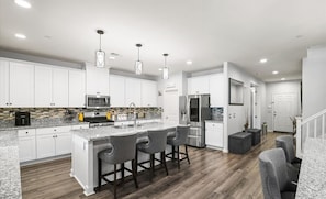 Microwave, oven, stovetop, dishwasher