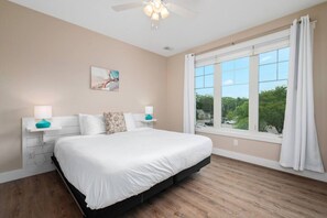 2 bedrooms, desk, iron/ironing board, travel cot - Private Hot Tub The Perch 14 |2BR + Downtown Walks + Patio (Traverse City)