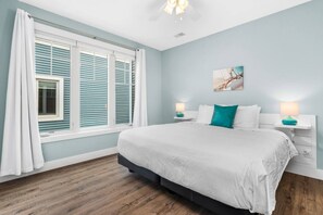 2 chambres, bureau, fer et planche à repasser, lit parapluie