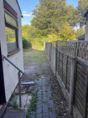 Cozee two bed WV11 1NW - Wolverhampton