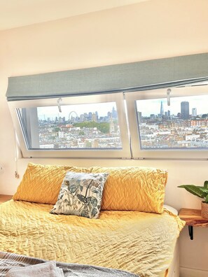 2 chambres, fer et planche à repasser, Wi-Fi, draps fournis