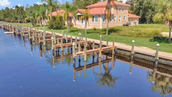 Marina - Entire home 3-bedroom house with AC in Homosassa FL Private Boat SLIP available (Homosassa)
