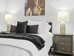 2 chambres, fer et planche à repasser, Wi-Fi, draps fournis